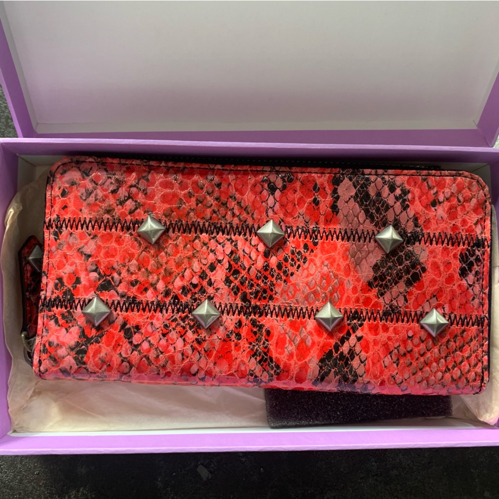 Vintage Botkier Wallet - Boxed and never used